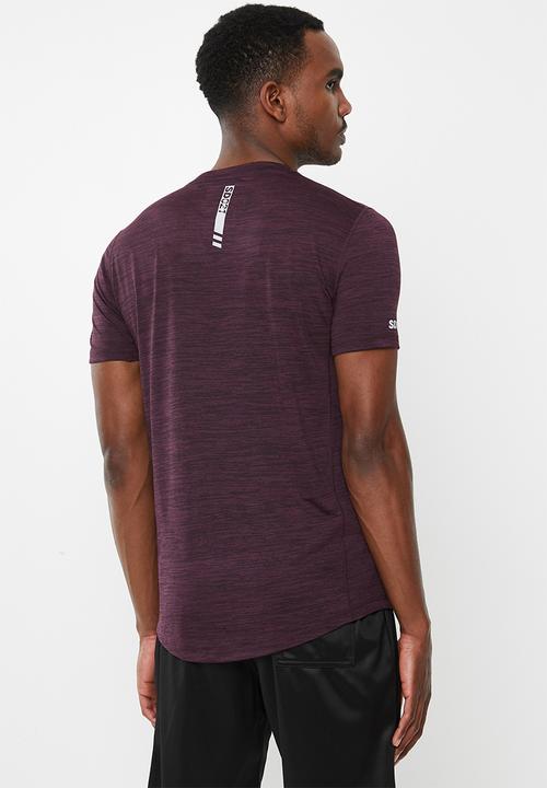 Superdry. - Active training short sleeve tee - burgundy 