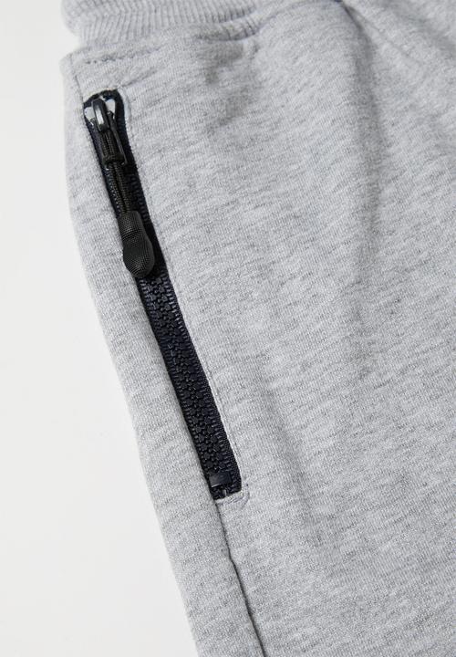 Rebel Republic - Boys styled sweatshorts - grey & black