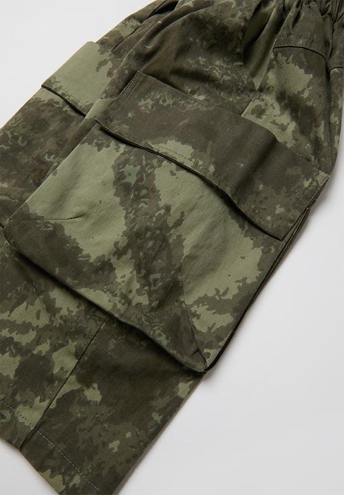 Rebel Republic - Boys camo shorts - green