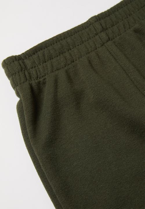 Nike - Nike boys short sleeve tee pant set - cargo khaki
