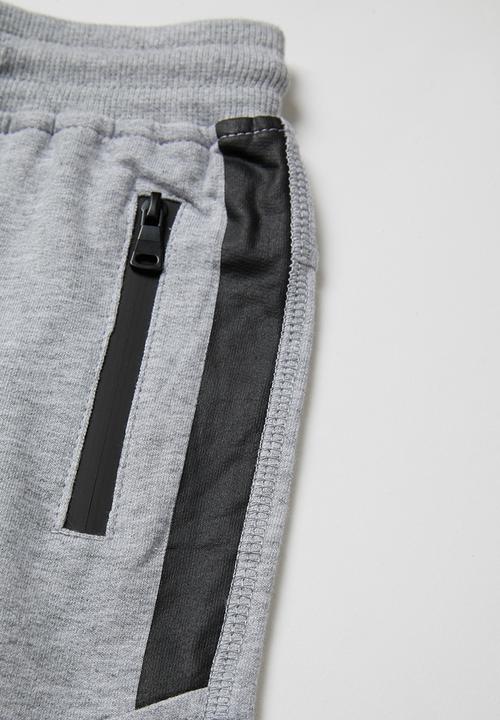 Pop Candy - Boys styled sweatshorts - grey1