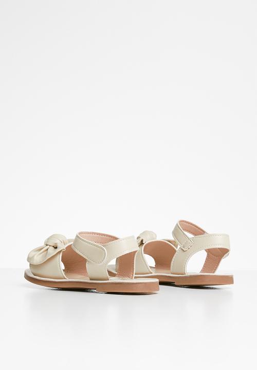Pop Candy - Girls bow sandal - neutral 