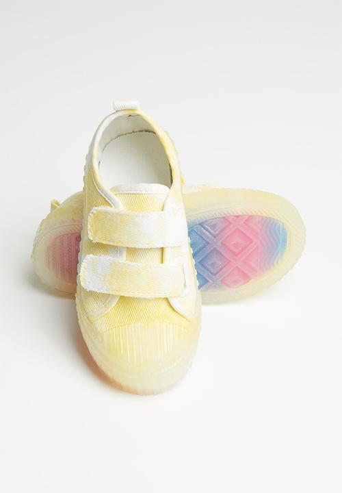 Pop Candy - Girls strap sneaker - yellow & white