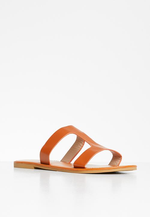 Rebel Republic - Girls slip on sandal - tan