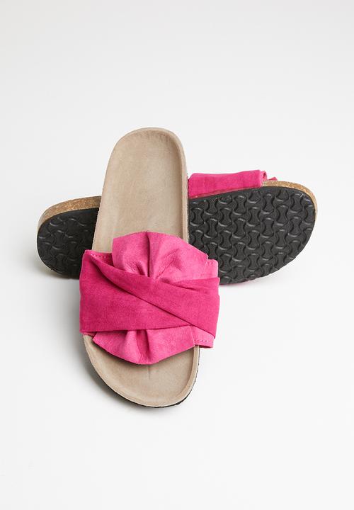 Rebel Republic - Girls slip on sandal - pink