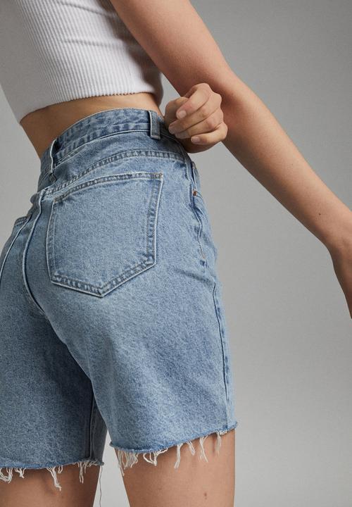 Cotton On - Straight denim bermuda short - aireys blue