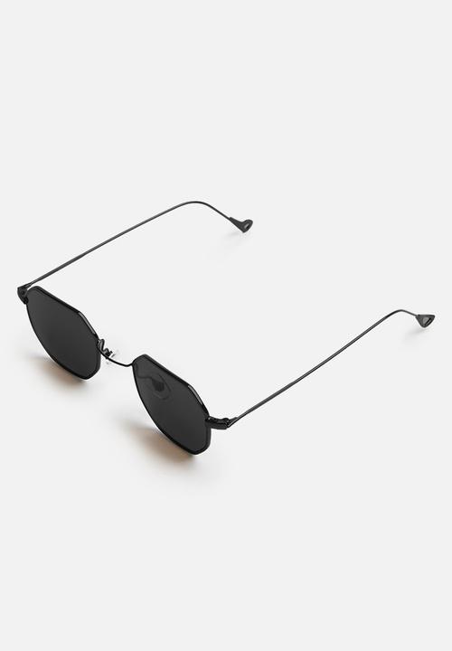 Superbalist - Octagon sunglasses - black 
