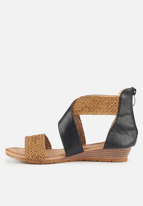 Butterfly Feet - Biguil sandal - black