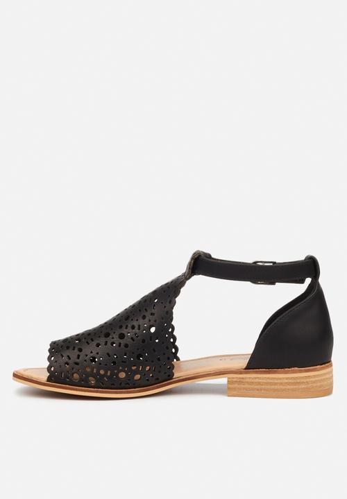 Miss Black - Kerry peep toe - black
