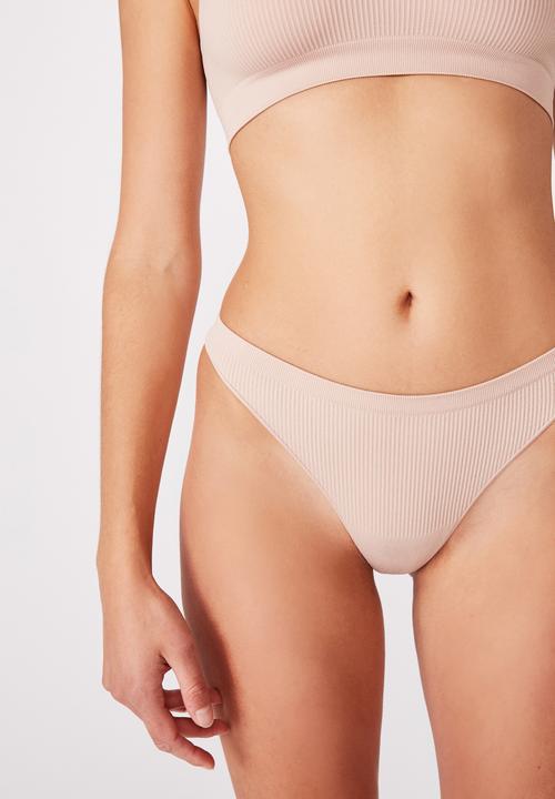 Cotton On - Seamfree rib g string brief - new latte