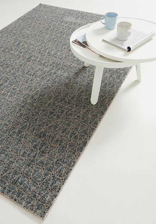 Sixth Floor - Antique trend rug - triangular design