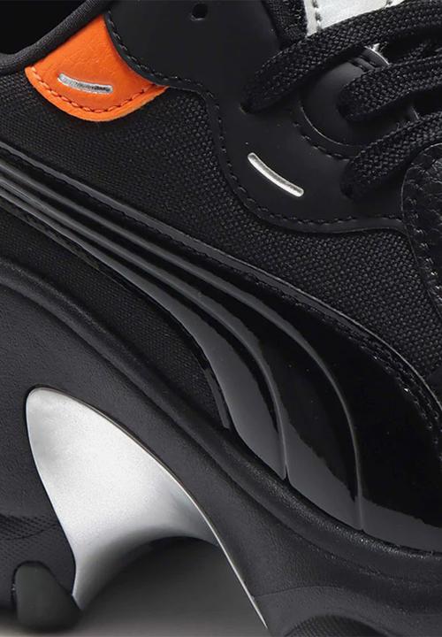 PUMA Select - Pulsar wedge tech glam - black-silver
