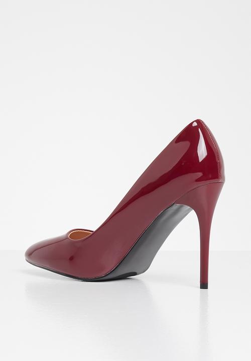 Plum - Dara court - burgundy