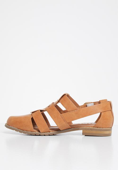 Jada - Fisherman pump - tan