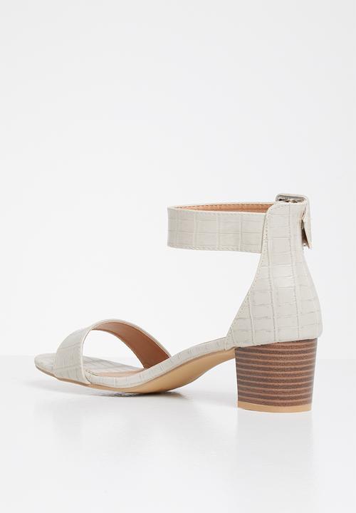Jada - Ankle strap block heel - stone