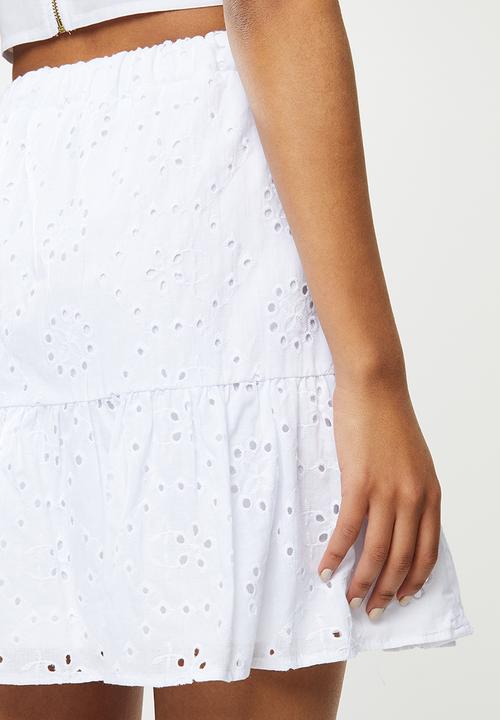 Blake - Anglaise tiered mini skirt - white