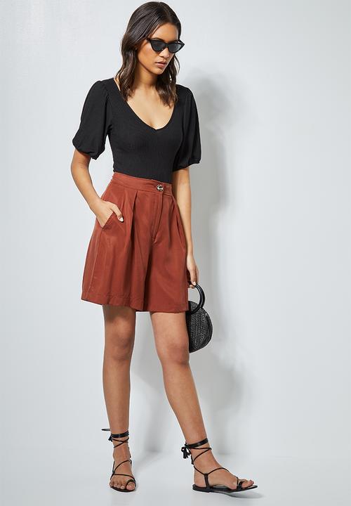 Superbalist - V-neck puff sleeve bodysuit - black