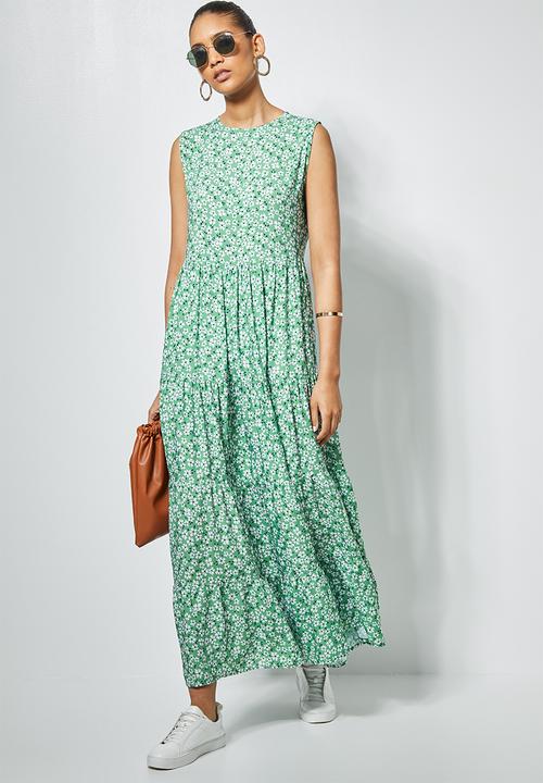 Superbalist - Sleeveless tiered maxi dress - green ditsy