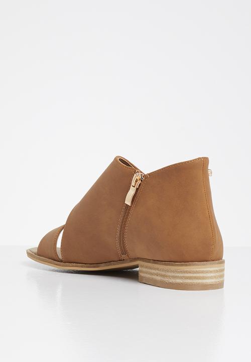 Miss Black - Coona peep-toe - tan
