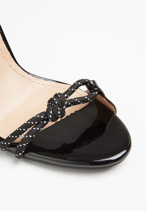 Miss Black - Levels heel - black