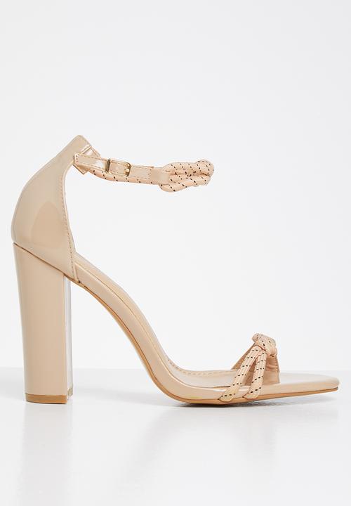 Miss Black - Levels heel - neutral 