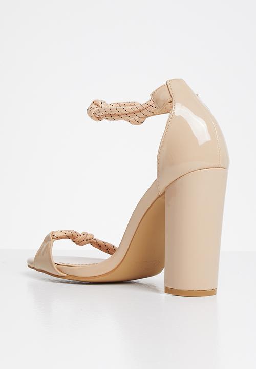 Miss Black - Levels heel - neutral 