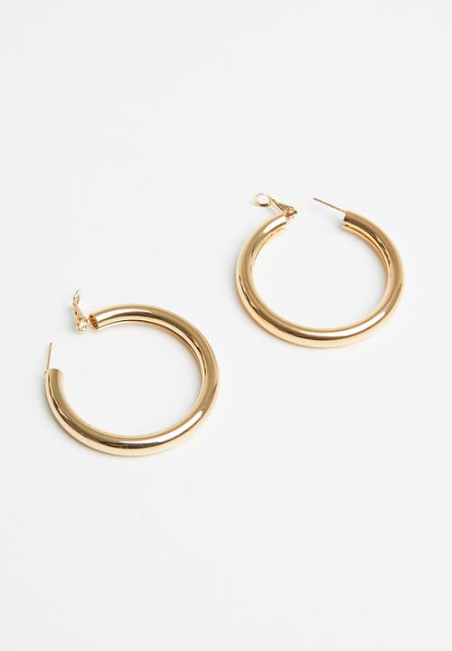 Superbalist - Iqra hoop earrings - gold