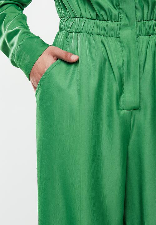 Glamorous - Petite relaxed jumpsuit - green