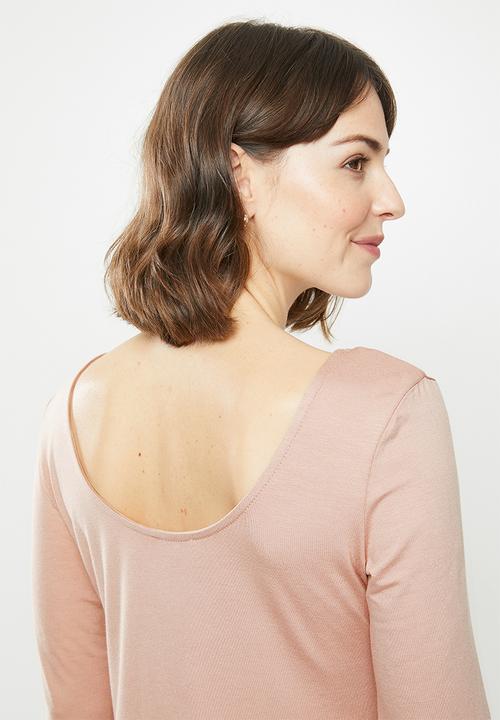edit - Slashneck scoop back tee - pink