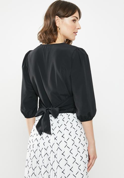 edit - 3/4 Sleeve button down waisted blouse - black 