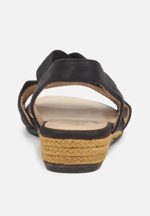 Butterfly Feet - Zaideen sandal - black