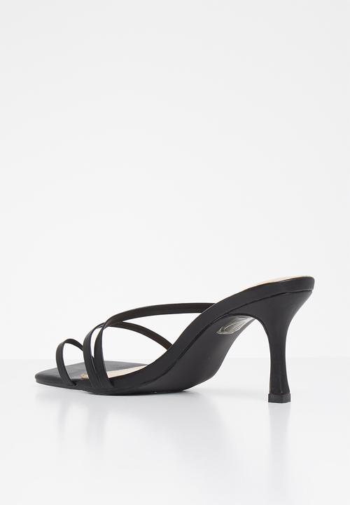 Public Desire - Bombshell low heel strappy mule - black