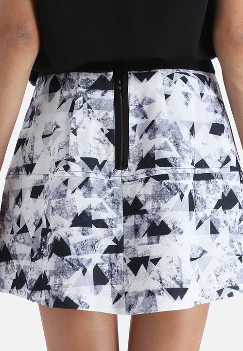 Y.A.S - Reflect Skirt