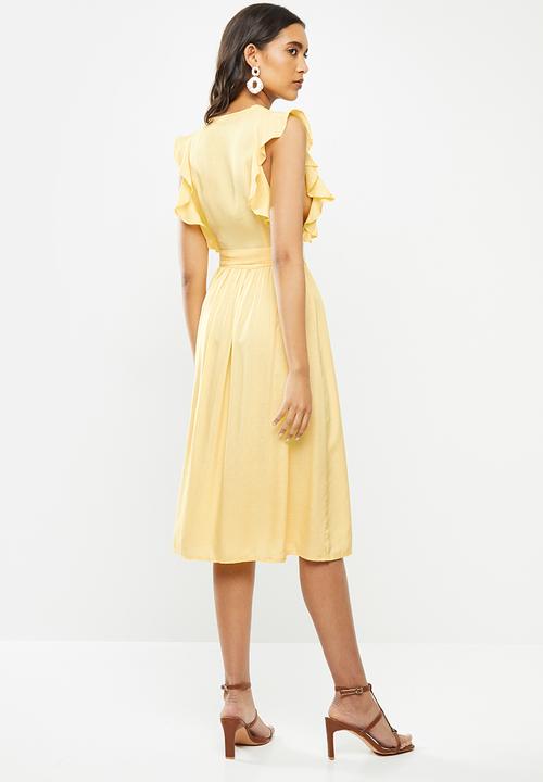 Glamorous - Deep v-neck tie front midi dress - yellow 