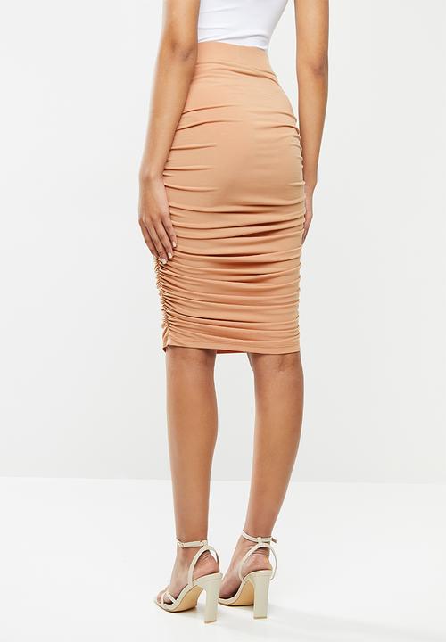 VELVET - Gauged bonbon bodycon midi skirt - tan