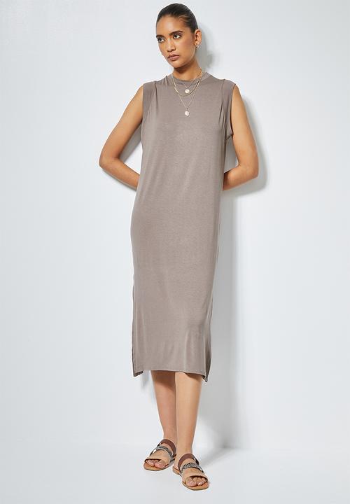 Superbalist - Sleeveless column T-shirt dress - brown
