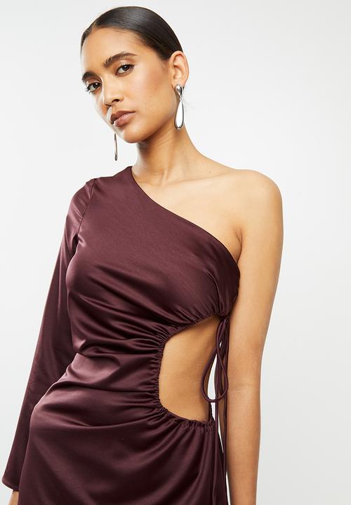 Glamorous - Sateen one shoulder with open side - plum