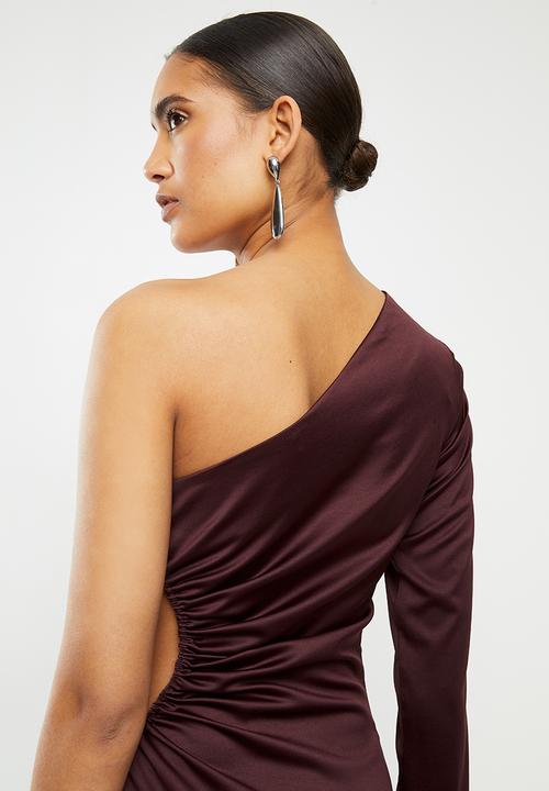 Glamorous - Sateen one shoulder with open side - plum