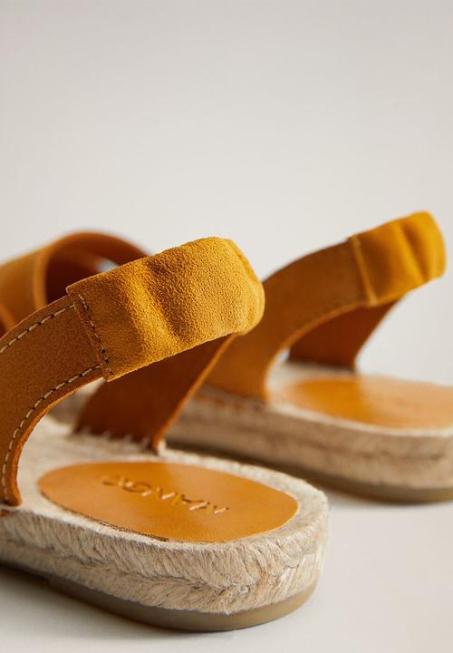 MANGO - Puerto leather sandal - medium yellow