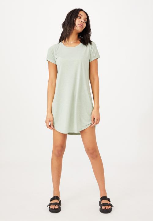 Cotton On - Tina T-shirt dress 2 - lush green 