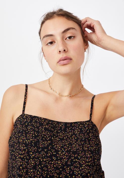 Cotton On - Astrid straight neck cropped cami - black