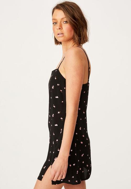 Cotton On - Woven kye strappy mini dress - valerie rose black