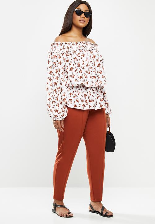Glamorous - Plus bardot sleeve blouse - white & rust 