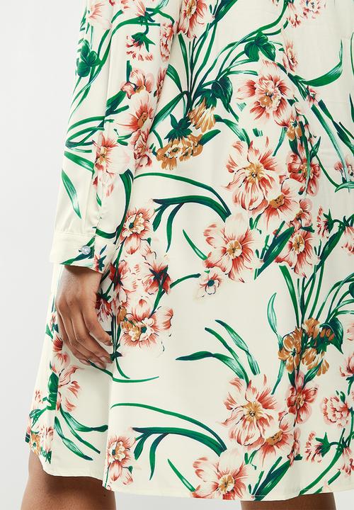 Glamorous - Plus long sleeve button through swing shirt dress - olive rose