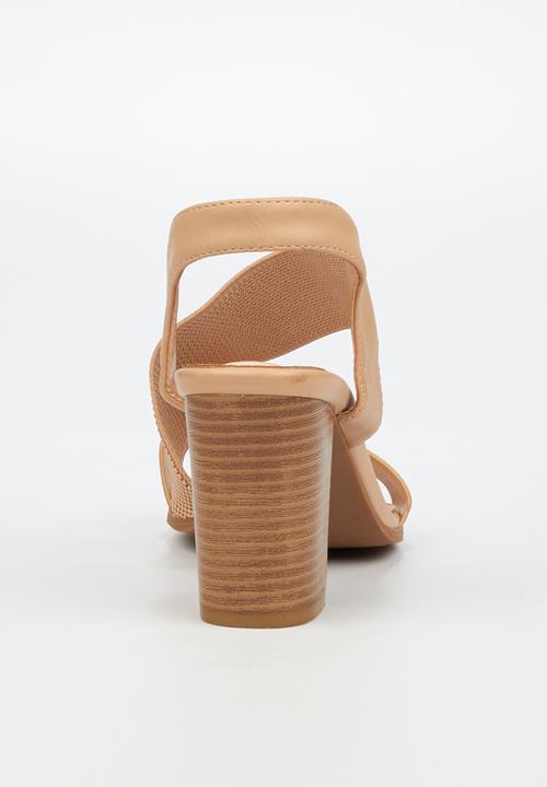 Butterfly Feet - Foxtrot heel - beige