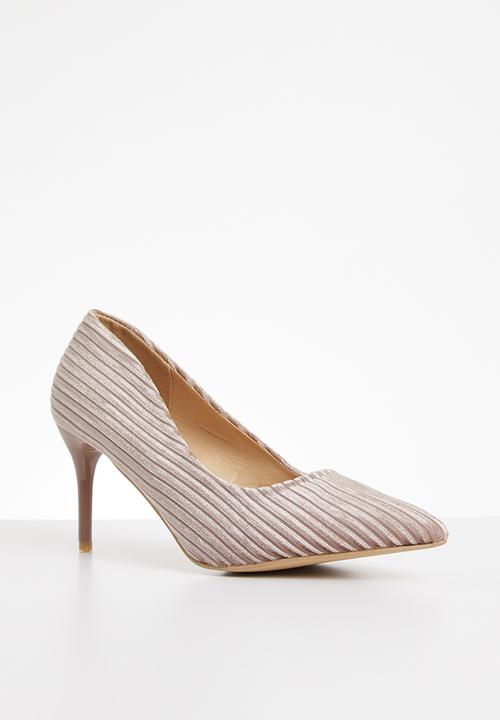Dolce Vita - Nevada court heel - neutral