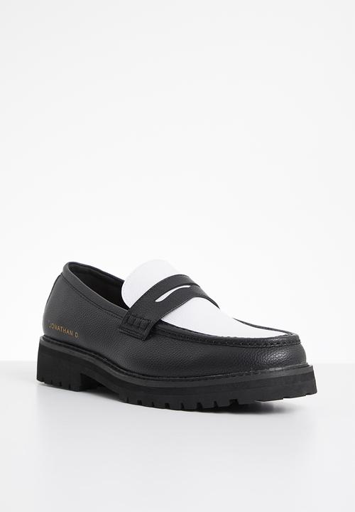 Jonathan D - Penny moccasin - black & white
