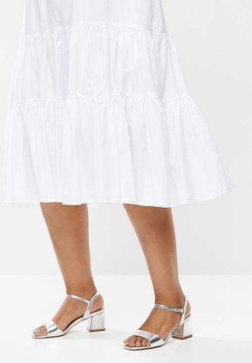 AMANDA LAIRD CHERRY - Plus nhlole dress - white