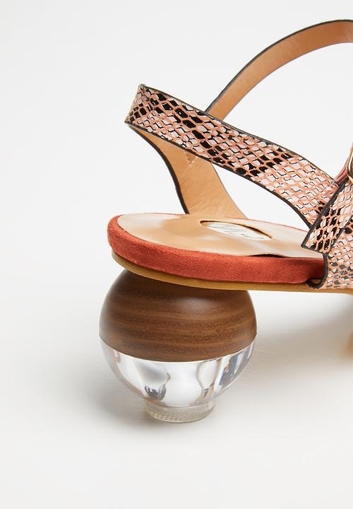 Footwork - Spunky heel - pink
