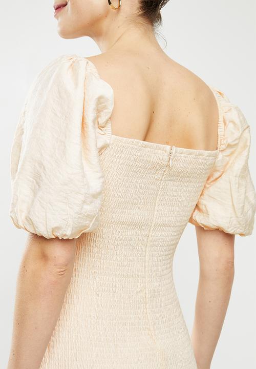 Glamorous - Maternity Puff sleeve bodycon dress - pale beige